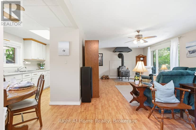 1074 Holiday Park Drive — photo 14 of 40