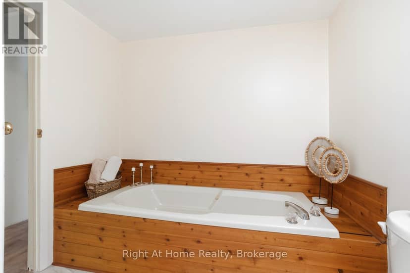 1074 Holiday Park Drive — photo 30 of 40