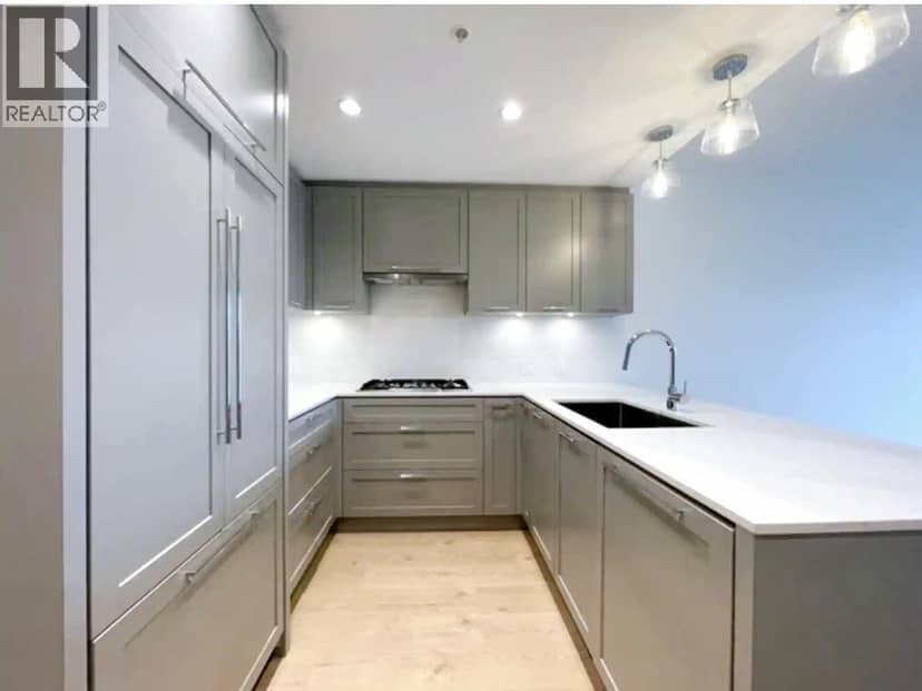 310 4352 HASTINGS STREET, Burnaby, photo 2