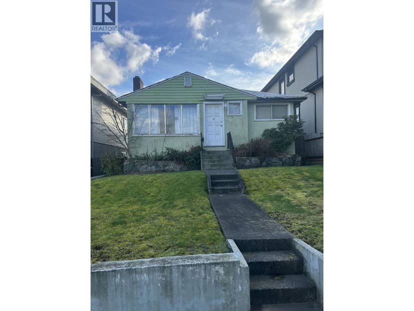 4386 OXFORD STREET, Burnaby