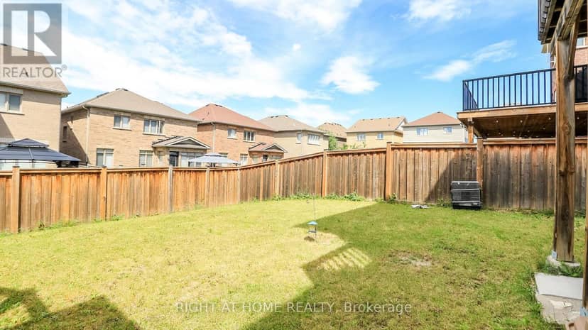 8 Cherry Lane — photo 3 of 22
