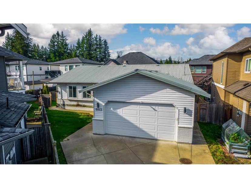 8843 WOOLER TERRACE, Mission