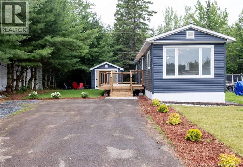 33 Northrup Crescent, Lincoln, photo 2