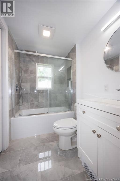 33 Northrup Crescent — photo 9 of 20