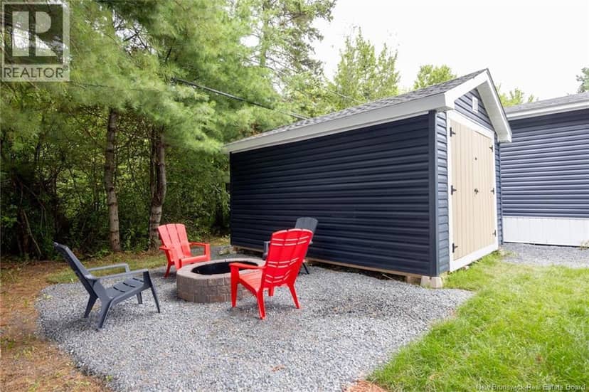 33 Northrup Crescent — photo 16 of 20