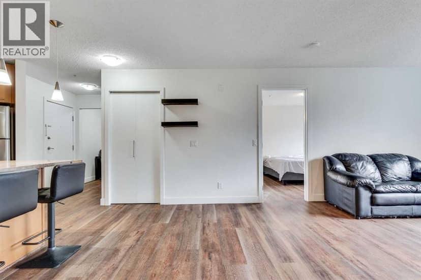 113, 35 Richard Court SW — photo 18 of 40