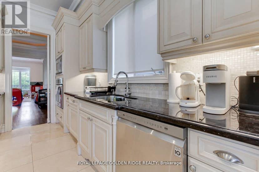 99 Bannockburn Avenue — photo 8 of 35