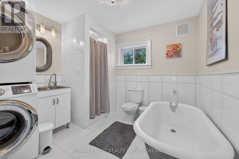 52 Main Street — photo 14 of 39