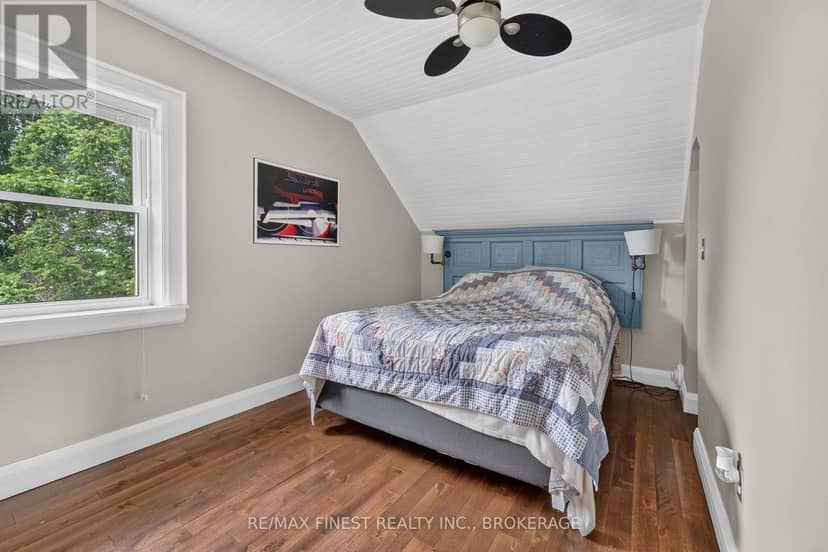 52 Main Street — photo 17 of 39