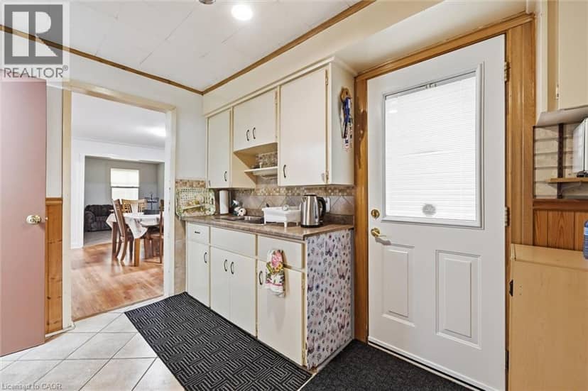 156 HOPE Avenue — photo 11 of 29
