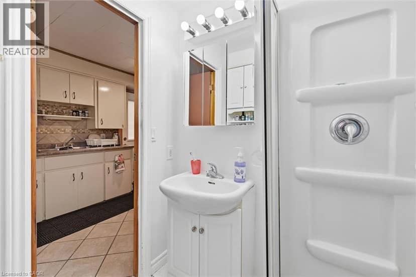 156 HOPE Avenue — photo 13 of 29