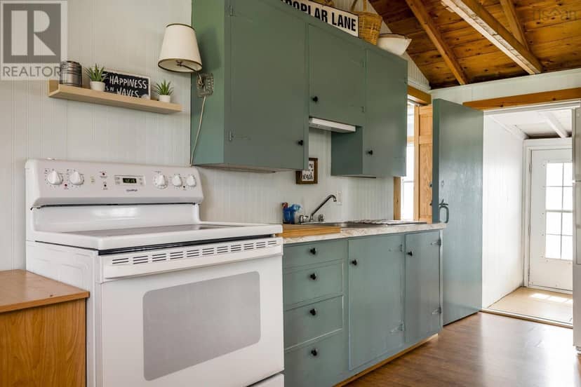 54 Poplar Lane — photo 15 of 40