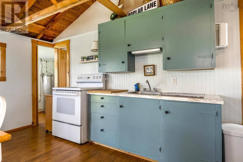 54 Poplar Lane — photo 13 of 40