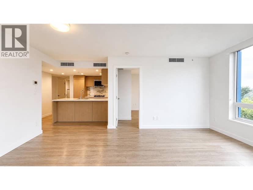 704 8238 LORD STREET, Vancouver, photo 4