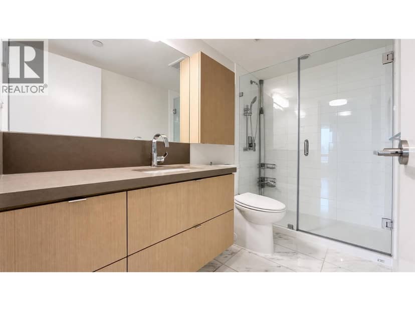 704 8238 LORD STREET, Vancouver, photo 8