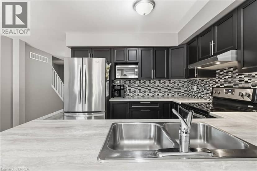 53 BANKS Street — photo 7 of 28