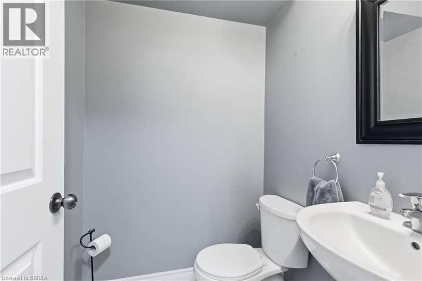 53 BANKS Street — photo 14 of 28
