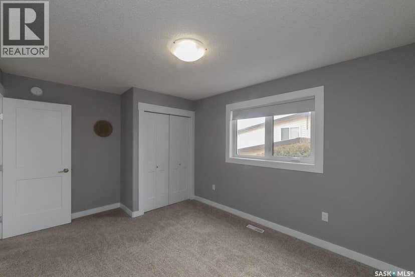 35 Lake AVENUE — photo 23 of 40