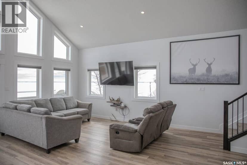 35 Lake AVENUE — photo 13 of 40