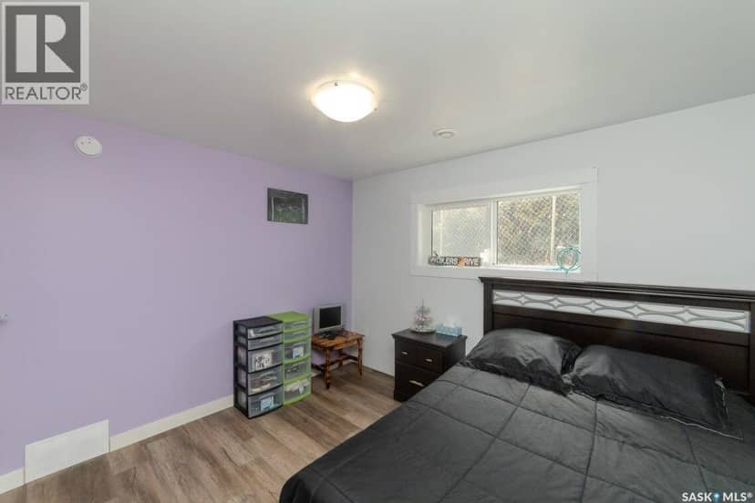 35 Lake AVENUE — photo 32 of 40