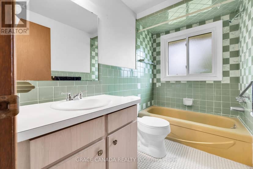 4650 - 4666 Caboto Drive — photo 20 of 39