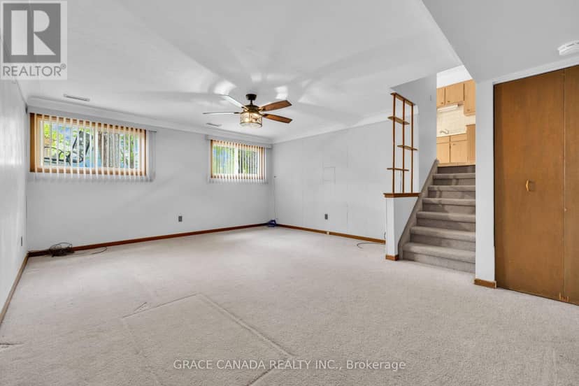 4650 - 4666 Caboto Drive — photo 23 of 39
