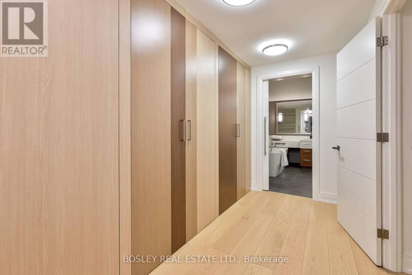 107 - 40 Oaklands Avenue — photo 24 of 40