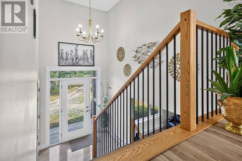 819 Bissett Road — photo 12 of 40