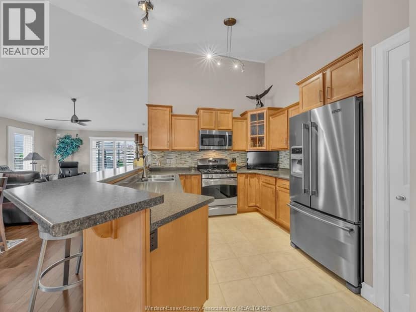2425 Skinner — photo 8 of 40