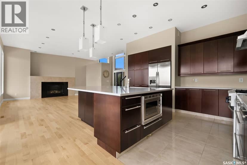 6110 Wascana COURT — photo 19 of 40