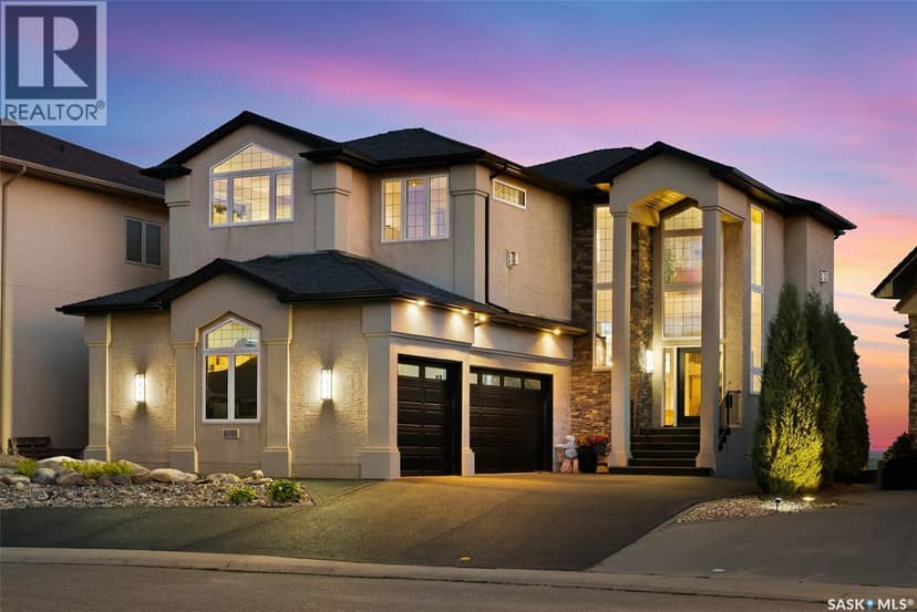 6110 Wascana COURT — photo 3 of 40