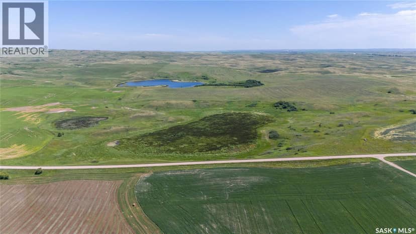 5 Quarters Mixed Use Land Near Moose Jaw (Tatum) — photo 1 of 15