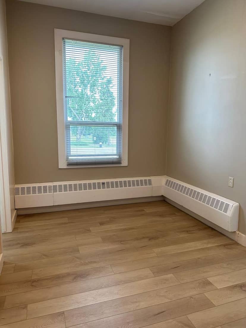 Listing 29969628 — photo 16 of 32