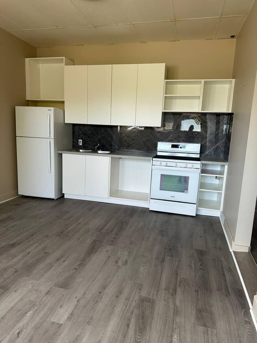 Listing 29969628 — photo 26 of 32