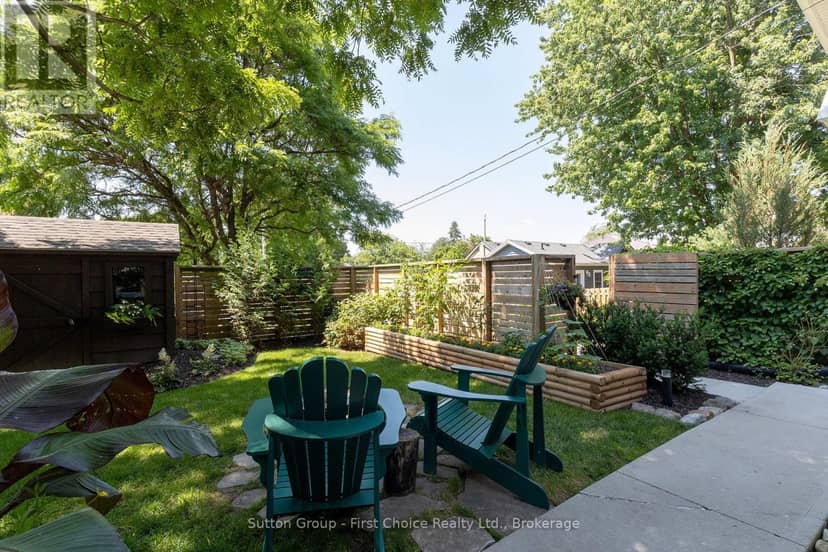 293 Wellington Street S — photo 38 of 40