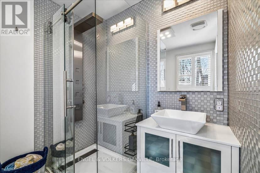 38 John Street S — photo 18 of 40
