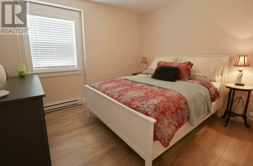 8 Keaton Drive — photo 11 of 20