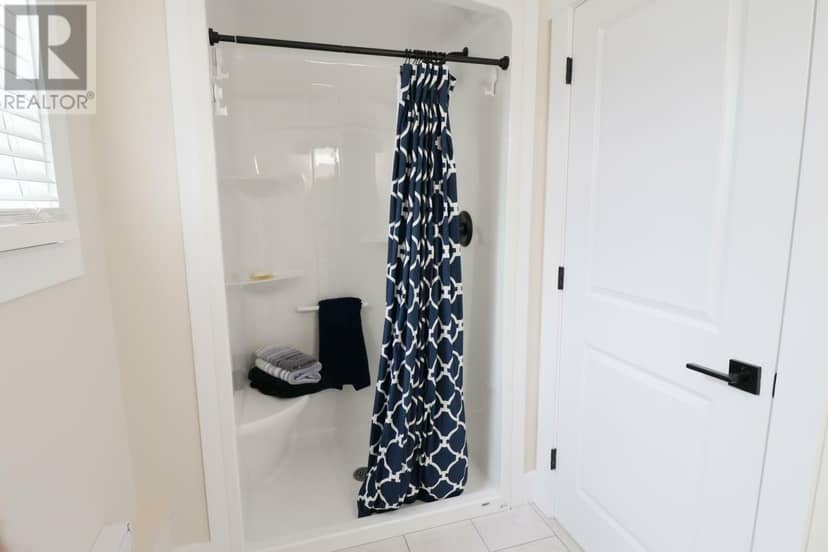 8 Keaton Drive — photo 18 of 20