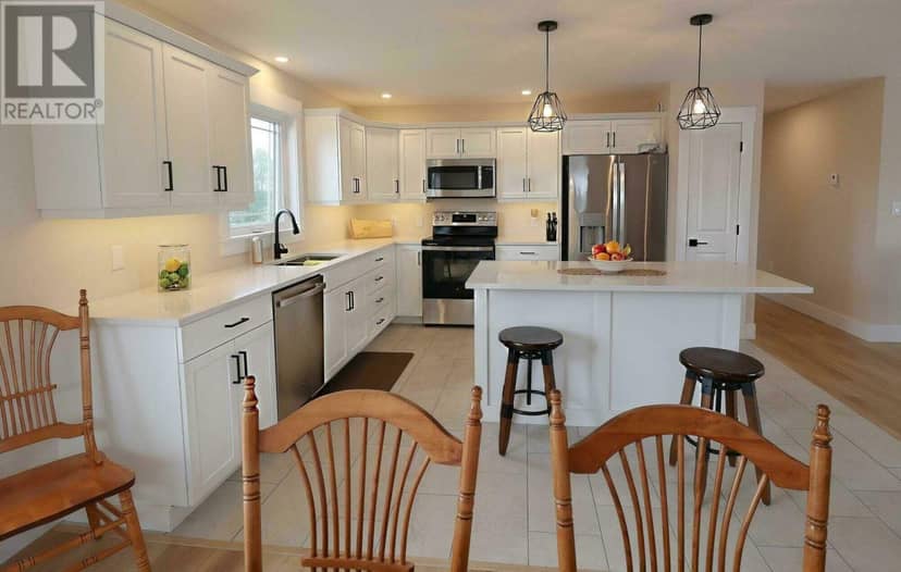 8 Keaton Drive — photo 6 of 20
