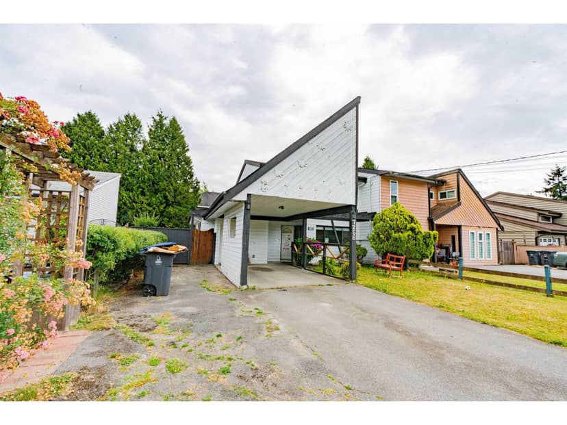 7258 130 STREET, Surrey, photo 2