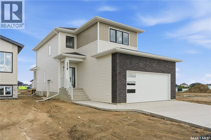 218 Veterans DRIVE — photo 1 of 40
