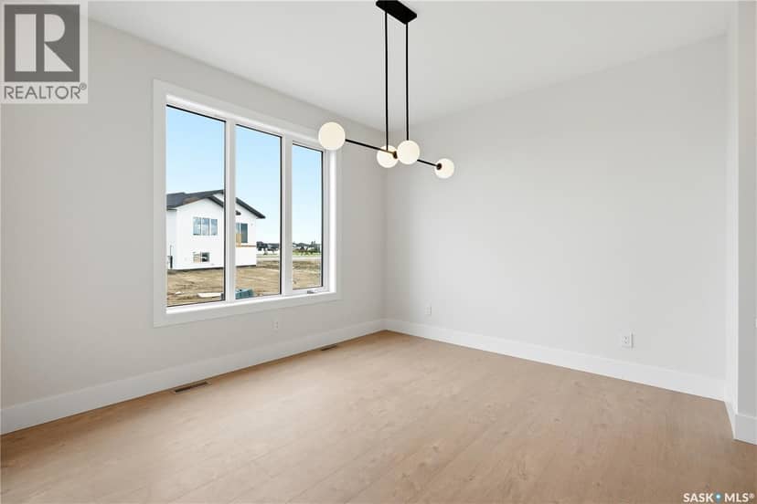 218 Veterans DRIVE — photo 11 of 40