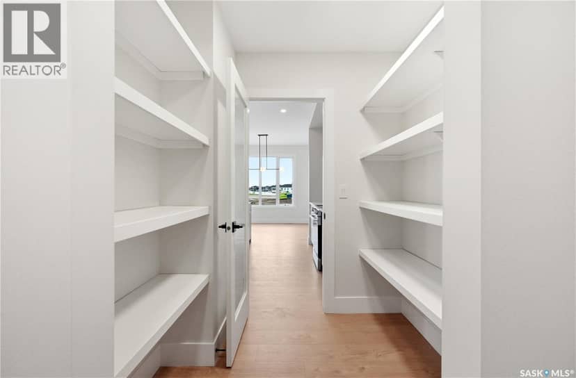218 Veterans DRIVE — photo 15 of 40