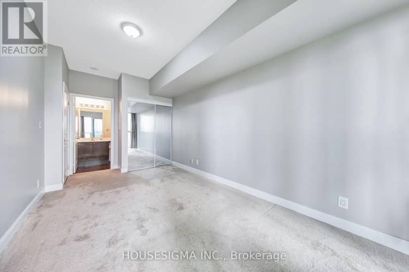 507 - 60 Absolute Avenue — photo 21 of 40