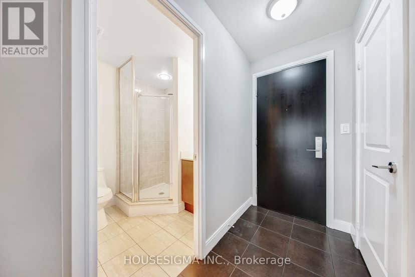 507 - 60 Absolute Avenue — photo 4 of 40