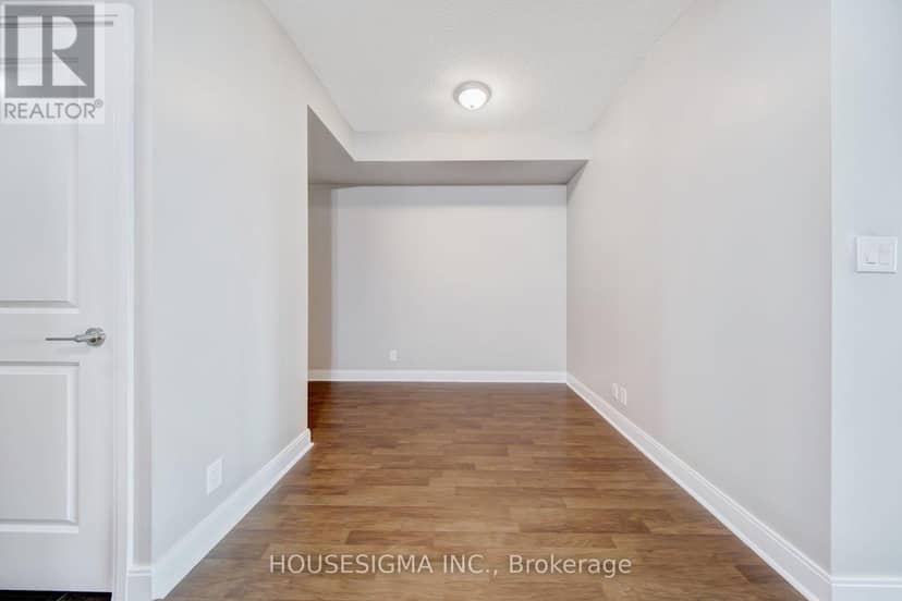 507 - 60 Absolute Avenue — photo 7 of 40
