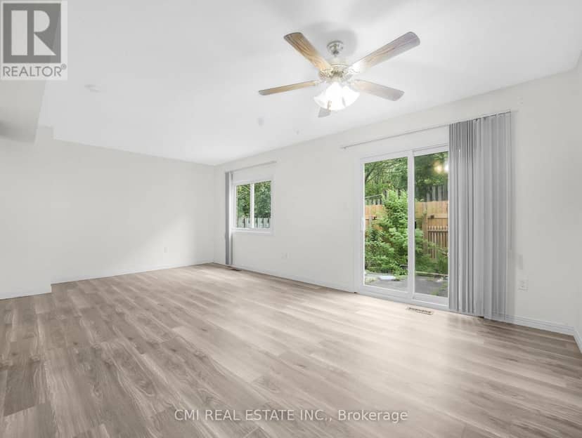 24 - 29 Paulander Drive — photo 12 of 40