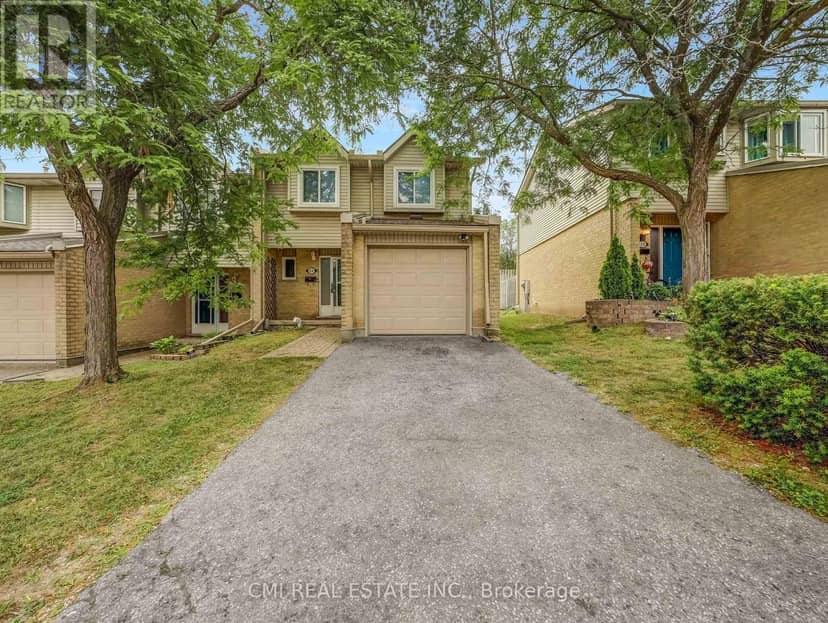 24 - 29 Paulander Drive — photo 2 of 40