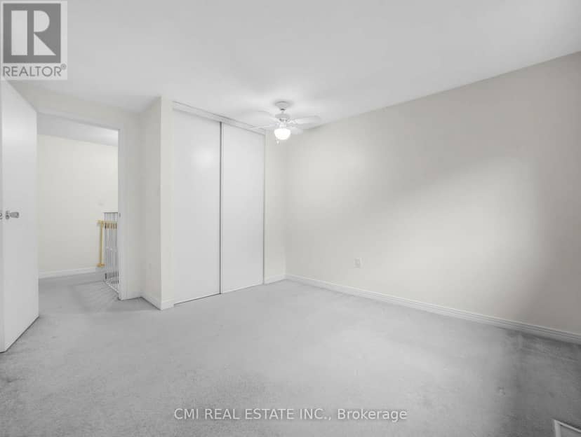 24 - 29 Paulander Drive — photo 26 of 40