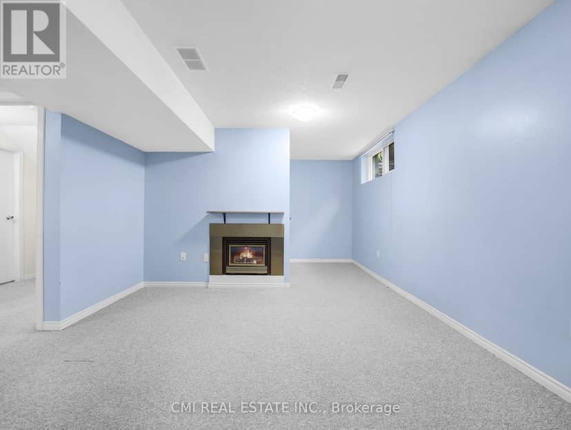 24 - 29 Paulander Drive — photo 31 of 40